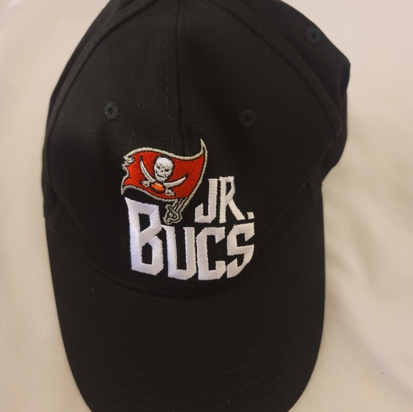 Tampa Bay Buccaneers Bucs Jr Hat, Lanyard, Football And Back Pack Set - Picture 2 of 10